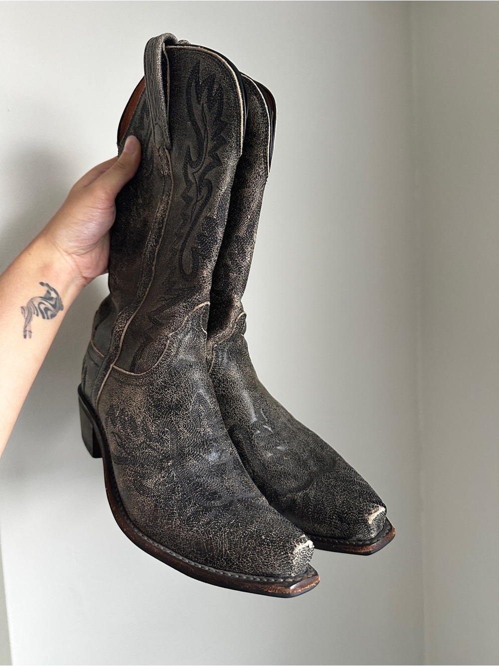 Lucchesse Womens 9B 1883 Distressed Black Western Cowboy Boots